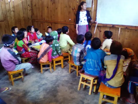 Cangmoo" khung" lhid" cab' jhau" uri